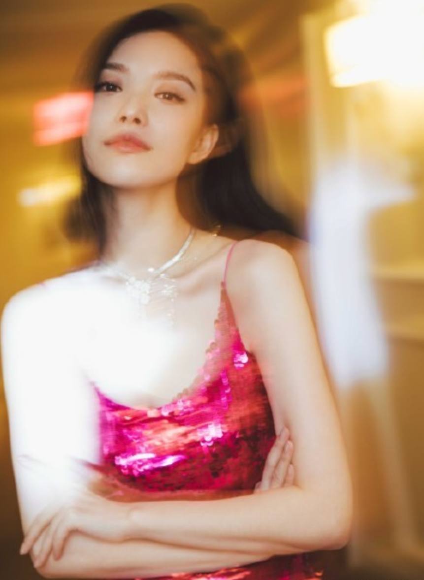 倪妮最新图片，领略科技魅力，感受前沿生活艺术风采